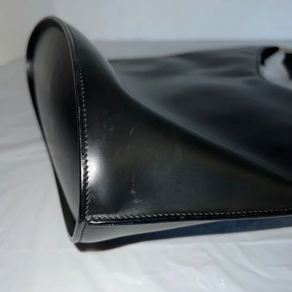 Vintage Gucci Black Patent Leather Bucket Bag Purse Shoulder handbag 90s Y2K